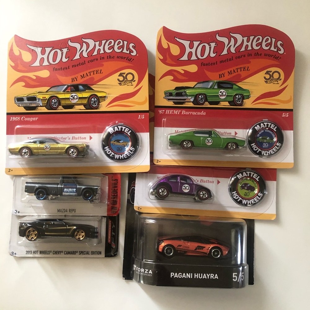 Lot of new Hot Wheels cars - set of 6.